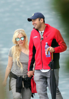 Avril Lavigne pic #1043793