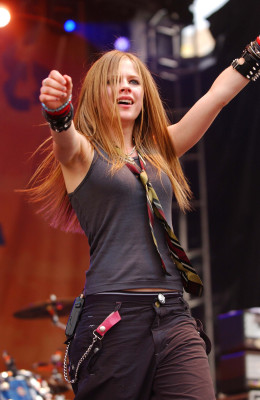 photo 15 in Avril Lavigne gallery [id9135] -0001-11-30 00:00:00