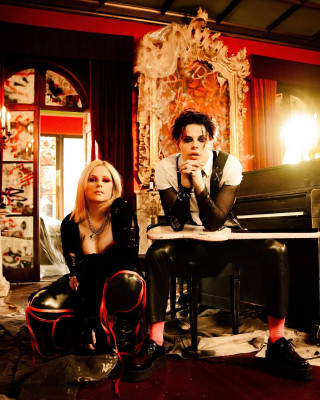 Avril Lavigne pic #1321651