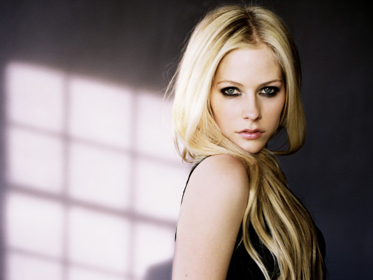 Avril Lavigne pic #140994