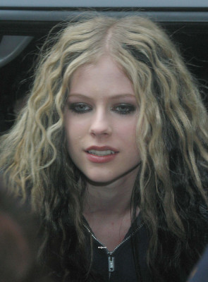 photo 3 in Avril gallery [id16150] -0001-11-30 00:00:00
