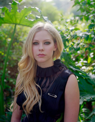 Avril Lavigne pic #140990