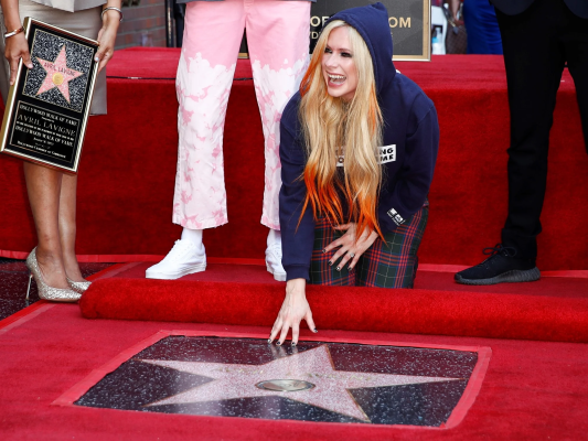 Avril Lavigne pic #1311021