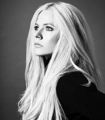 Avril Lavigne pic #1075996