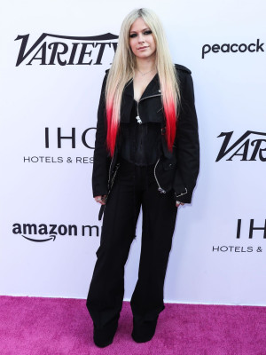 Avril Lavigne pic #1286640