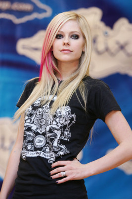 Avril Lavigne pic #218296