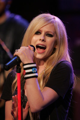 Avril Lavigne pic #195405