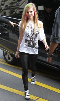 Avril Lavigne pic #527363