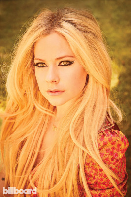 Avril Lavigne pic #1076458