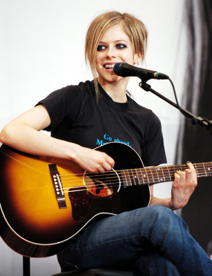 Avril Lavigne pic #23336