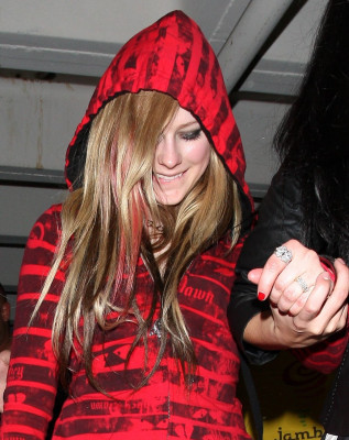 Avril Lavigne pic #147141