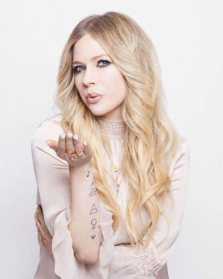 Avril Lavigne pic #1152427
