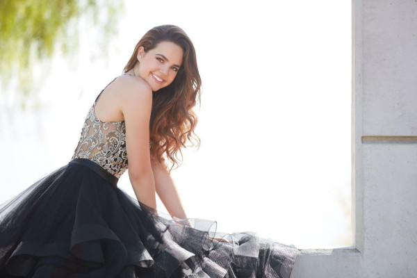Bailee Madison pic #950763