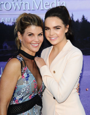 Bailee Madison pic #868070