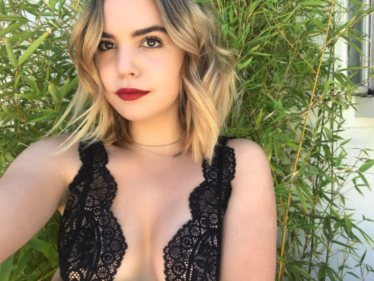 Bailee Madison pic #1044518