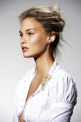 Bar Refaeli pic #136059