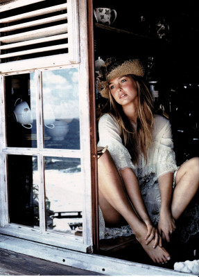 Bar Refaeli pic #61454