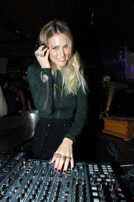 Bar Refaeli pic #812391