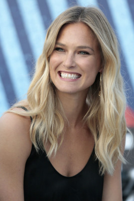 Bar Refaeli pic #774045