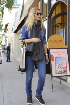 Bar Refaeli pic #454787