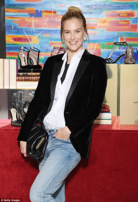 Bar Refaeli pic #1014084