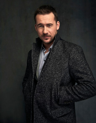 Barry Sloane  pic #1219586