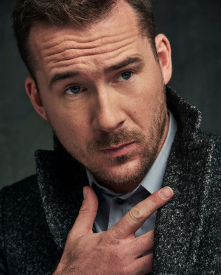 Barry Sloane  pic #1219588