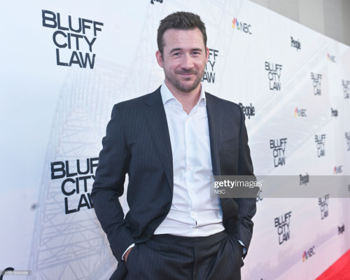 Barry Sloane  pic #1278894