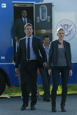 Barry Sloane  pic #855347