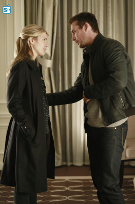 Barry Sloane  pic #856720