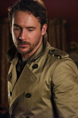 Barry Sloane  pic #860207