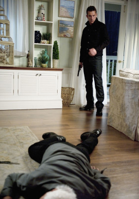 Barry Sloane  pic #852202