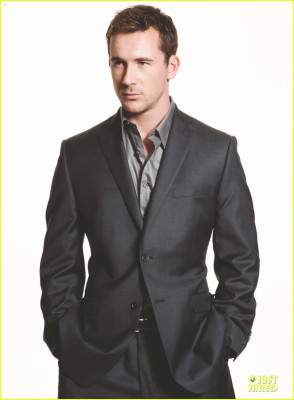 Barry Sloane  pic #850087