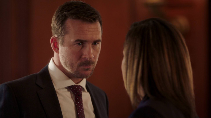 Barry Sloane  pic #1280105