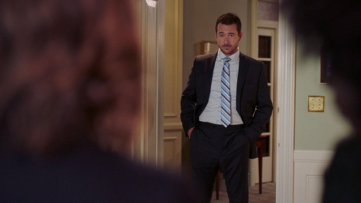 Barry Sloane  pic #1228812