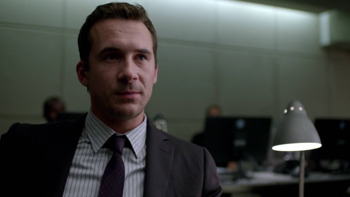 Barry Sloane  pic #1265481