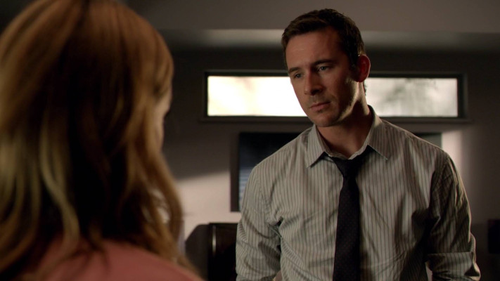 Barry Sloane  pic #1265477