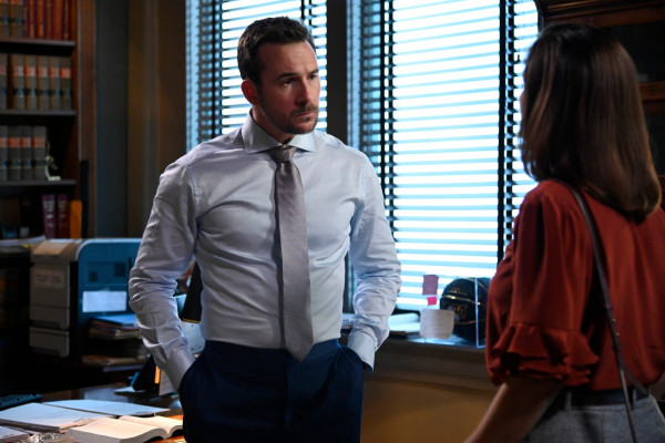 Barry Sloane  pic #1268683
