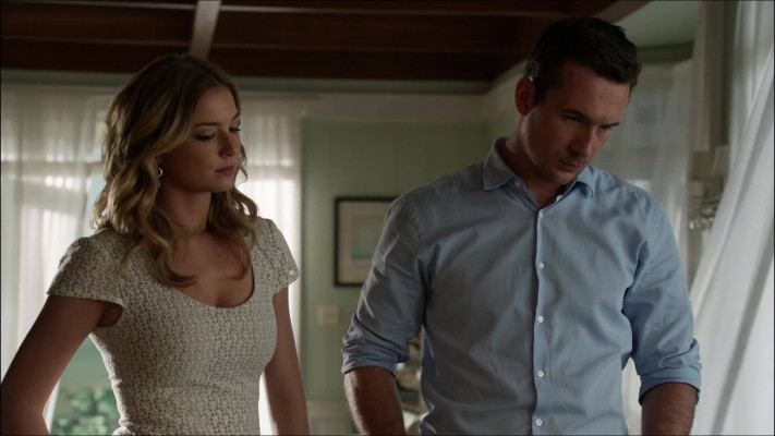 Barry Sloane  pic #1200829