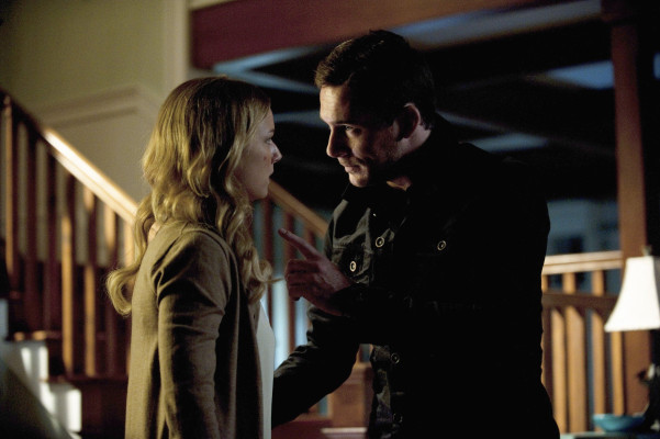 Barry Sloane  pic #1197855