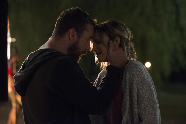 Barry Sloane  pic #1247663