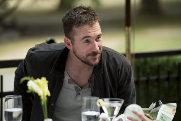 Barry Sloane  pic #1218793