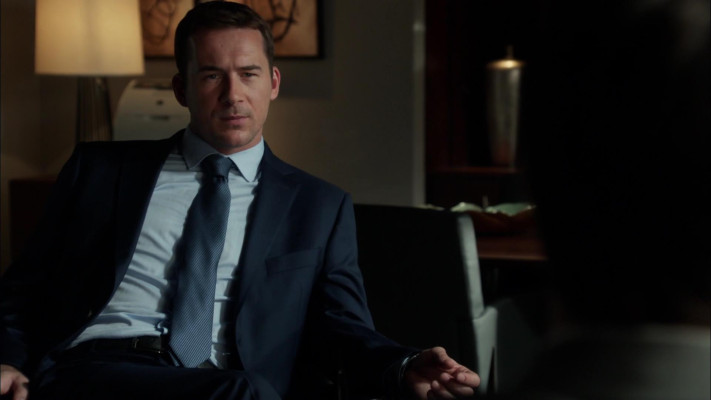 Barry Sloane  pic #1255711