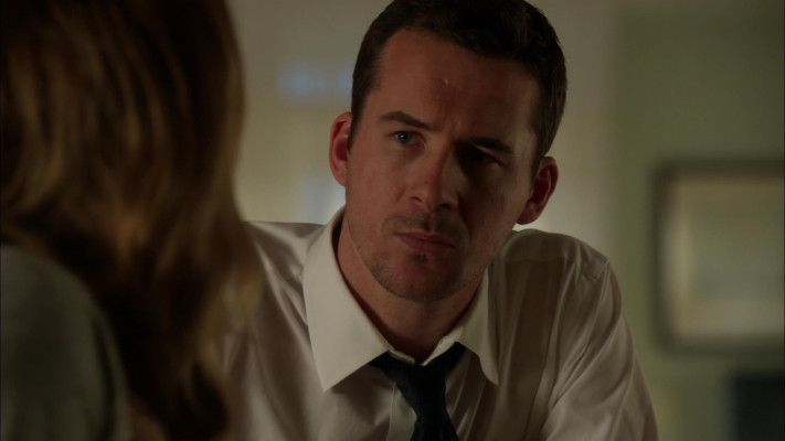 Barry Sloane  pic #1221547