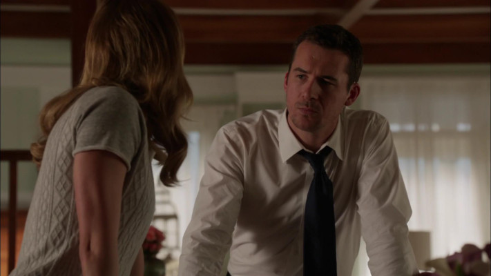 Barry Sloane  pic #1221548