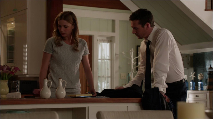 Barry Sloane  pic #1221550