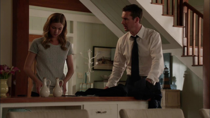 Barry Sloane  pic #1221551