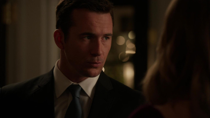 Barry Sloane  pic #1207869