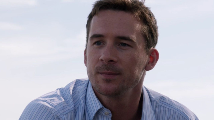 Barry Sloane  pic #1217695