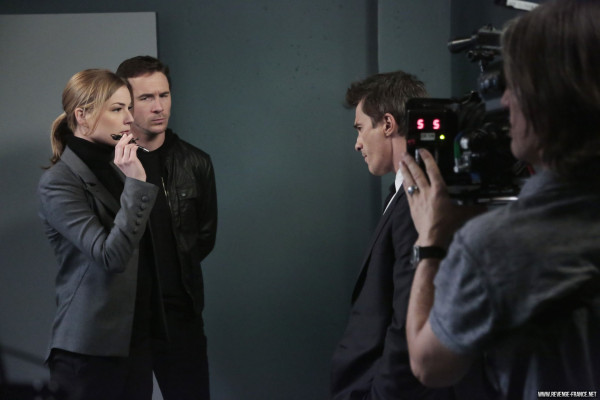 Barry Sloane  pic #1210124